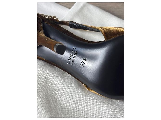 Gucci Sandali Stiletto in Velluto Marrone con Catena - vista 10