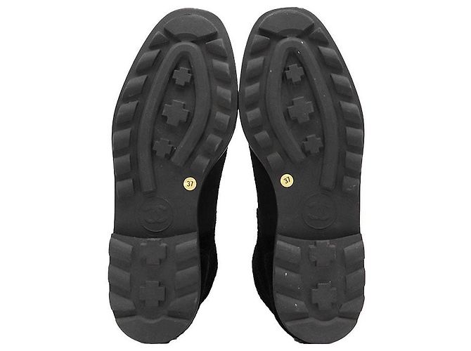 Timeless Stivaletti con lacci in pelo di vitello Chanel Nero - vista 9