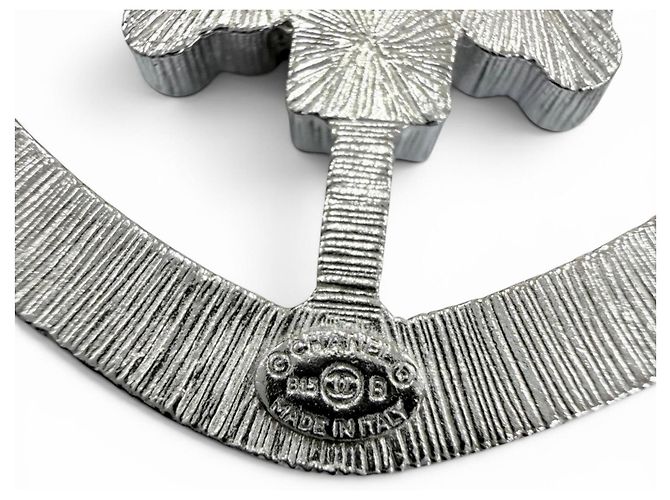 Spilla Chanel B15B in strass argento - vista 6