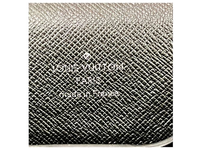 Sac de bureau Louis Vuitton Robusto 1 Noir - vue 4