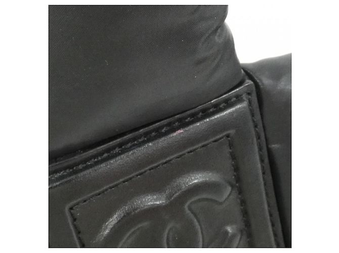 Bolso Chanel Coco Cocoon Negro - vista 7