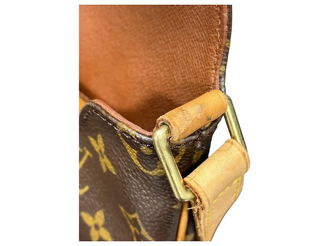 Borsa a tracolla corta Musette Tango Louis Vuitton Marrone - vista 8