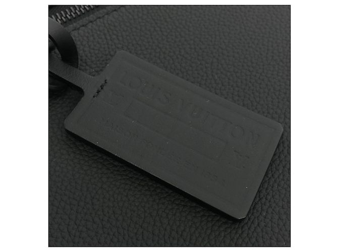 Louis Vuitton LV Aerogram Takeoff Handbag Pouch M69837 Black - view 5