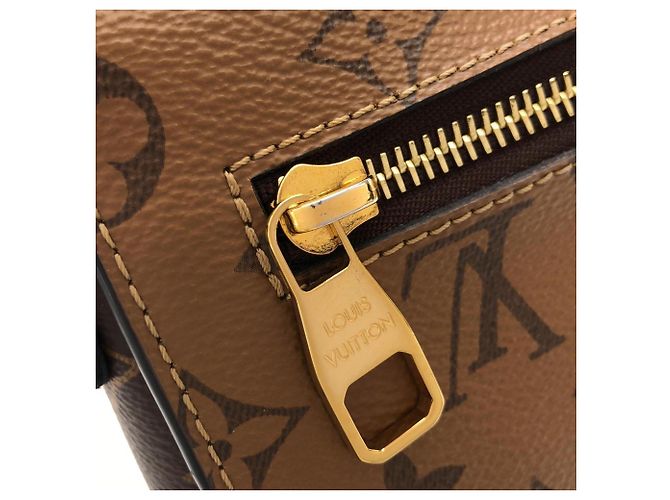 Louis Vuitton Monogram Reverse Pochette Métis MM Marrone - vista 4