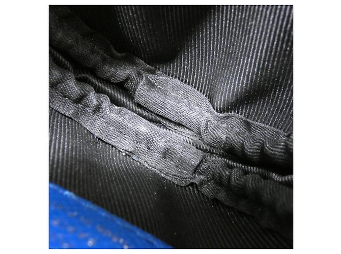 Borsa a tracolla Louis Vuitton Taiga Rama Duo Slingback Blu - vista 9