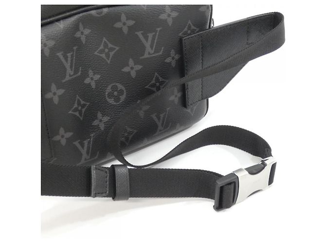 Borsa a Spalla Louis Vuitton Taiga Lama Nero - vista 5