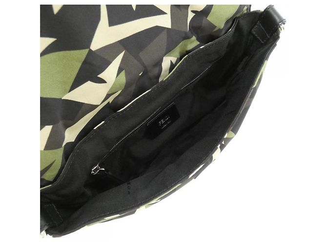 Fendi Mamma Baguette 7VA472 AD1E Marsupio Verde - vista 8