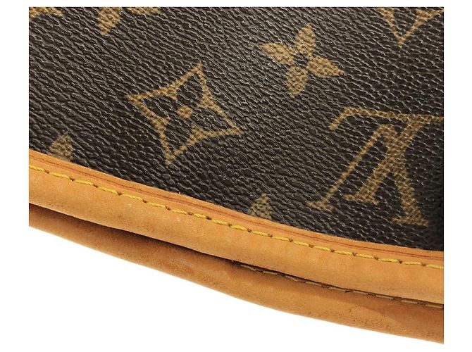Borsa a tracolla verticale Louis Vuitton Monogram Batignolles Marrone - vista 3