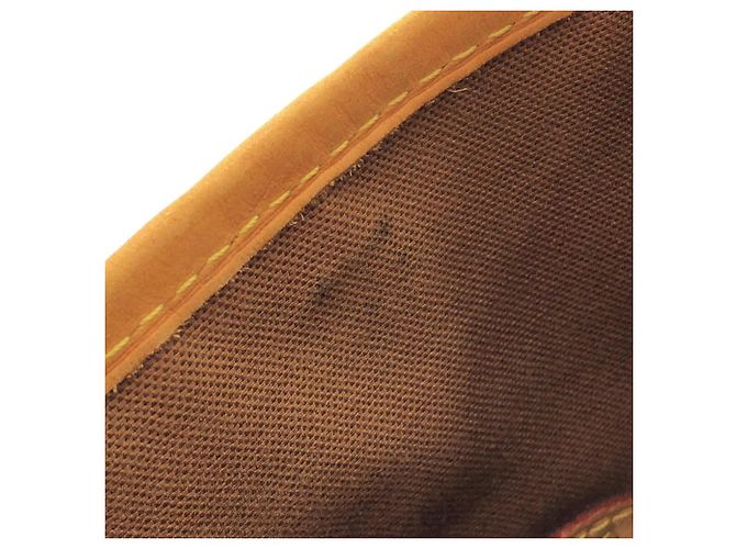 Borsa a tracolla verticale Louis Vuitton Monogram Batignolles Marrone - vista 7