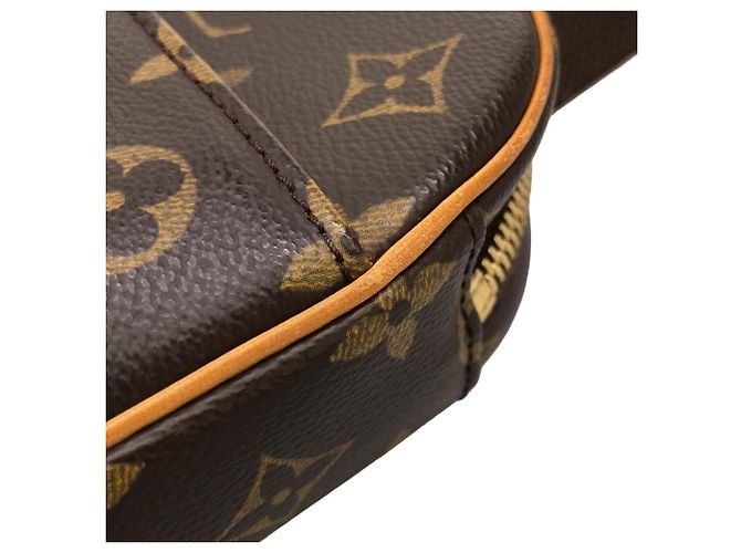 Borsa a tracolla Louis Vuitton Monogram Pochette Gange M51870 Marrone - vista 4