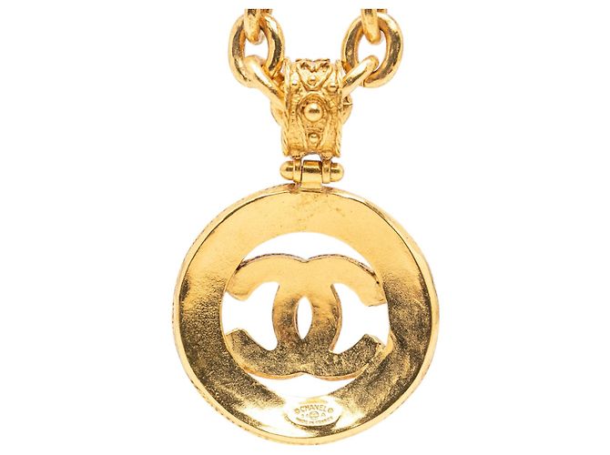 Collana con pendente rotondo Chanel Gold CC placcato oro D'oro - vista 3