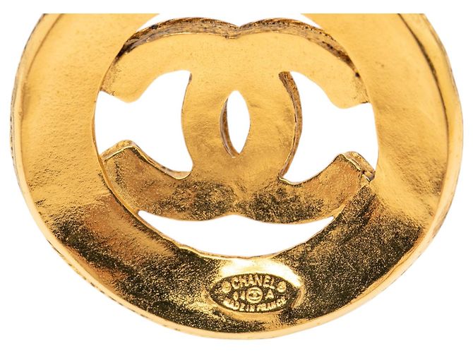 Collana con pendente rotondo Chanel Gold CC placcato oro D'oro - vista 4