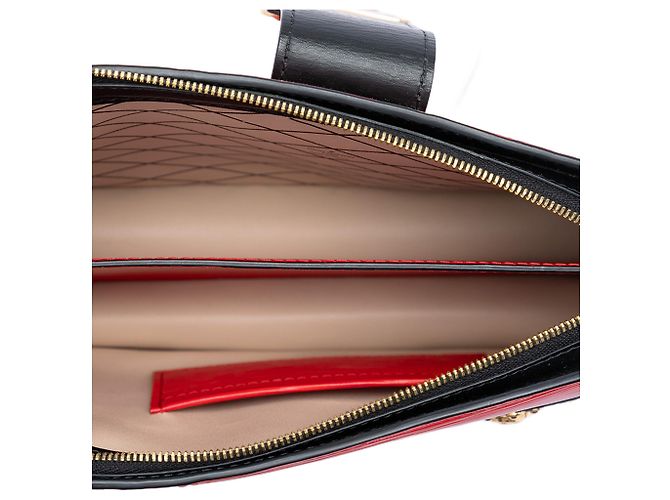 Clutch Louis Vuitton in pelle Epi rossa Rosso - vista 4