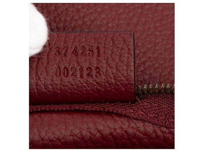 Borsa a tracolla verticale in pelle granulata rossa Gucci Rosso Bordò - vista 6