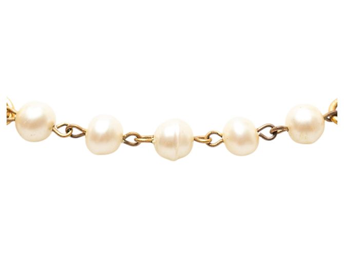 Collana a doppio filo di perle finte dorate con CC Chanel D'oro - vista 3