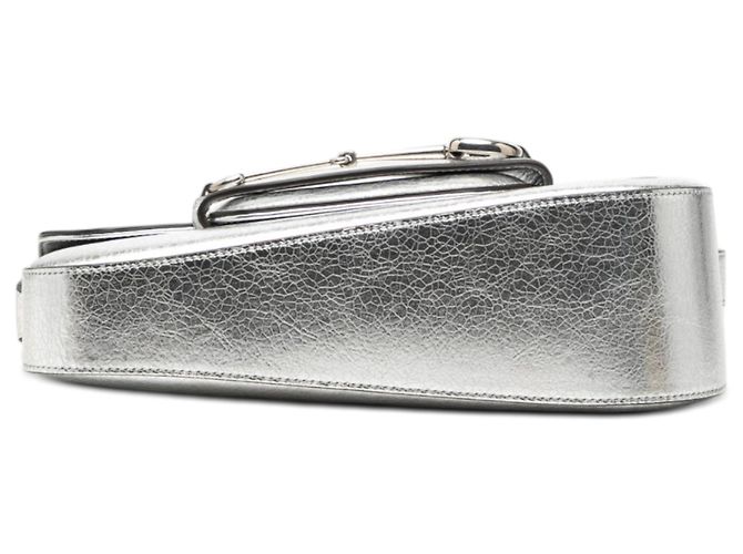 Borsa a tracolla Gucci Silver Metallic Textured Calfskin Asymmetric Horsebit 1955 Argento - vista 3