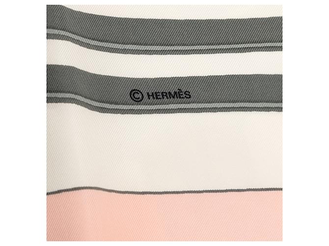 Sciarpa in seta Hermès Pink Brides de Gala 90 Rosa - vista 3