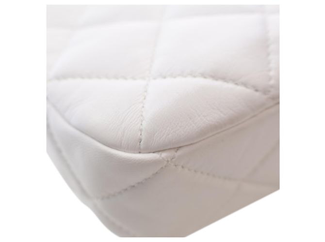 Chanel White Mini Quilted Lambskin Candy Chain Flap Bianco - vista 10