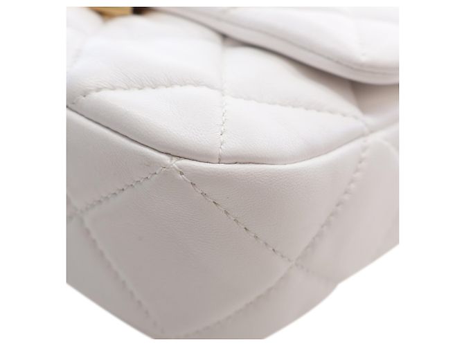 Chanel White Mini Quilted Lambskin Candy Chain Flap Bianco - vista 12