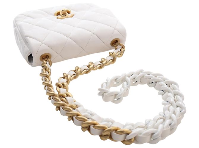 Chanel White Mini Quilted Lambskin Candy Chain Flap Bianco - vista 14