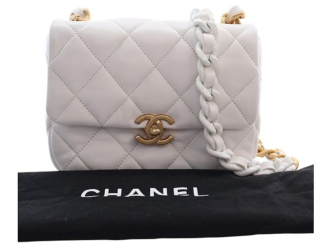 Chanel White Mini Quilted Lambskin Candy Chain Flap Bianco - vista 15