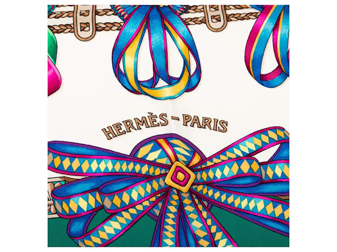 Sciarpa in seta Hermès White Les Rubans du Cheval 90 Bianco - vista 4
