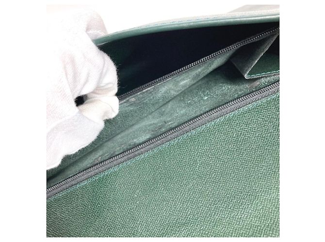 Borsa Volga Taiga Louis Vuitton Verde - vista 12