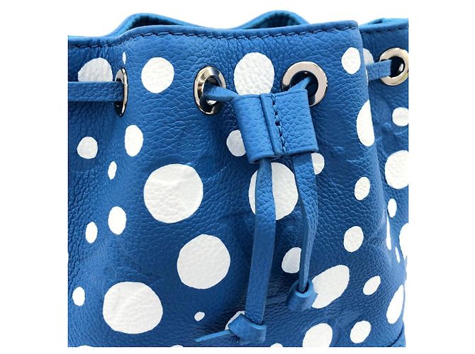 Borsa a Spalla Louis Vuitton Monogram Empreinte Nano Noe Bianco Blu - vista 4