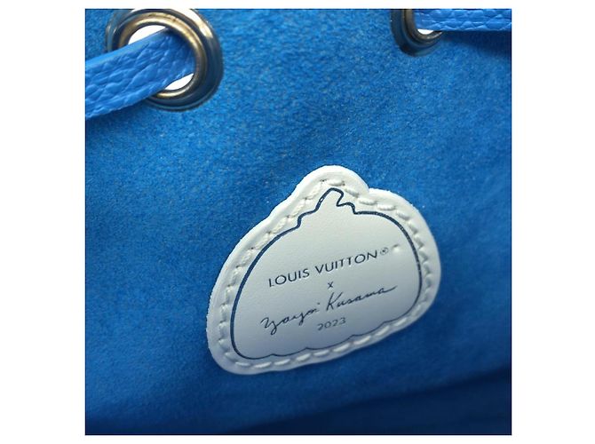 Borsa a Spalla Louis Vuitton Monogram Empreinte Nano Noe Bianco Blu - vista 8