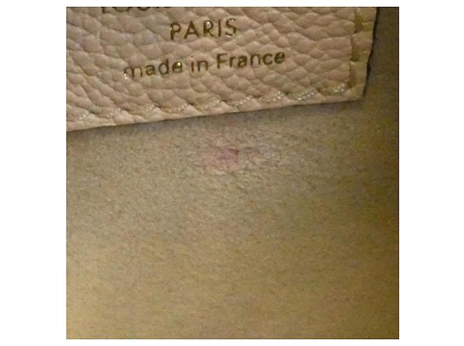 Borsa a tracolla Louis Vuitton Monogram Empreinte Papillon BB D'oro Crudo - Ansicht 10