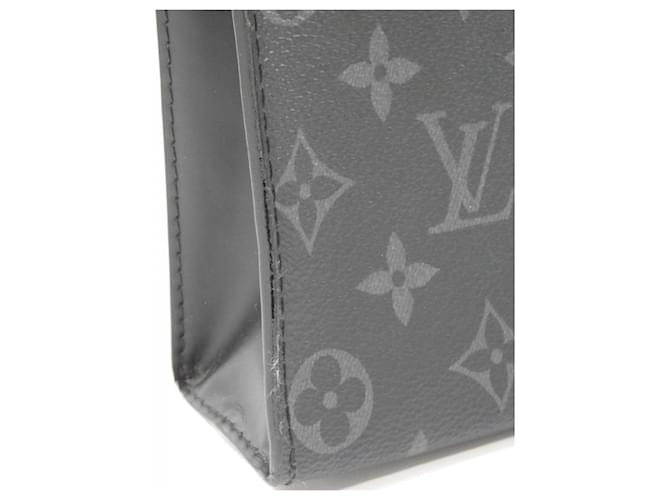 Borsa Louis Vuitton Monogram Eclipse Pochette Voyage MM Nero Monogramma - vista 3
