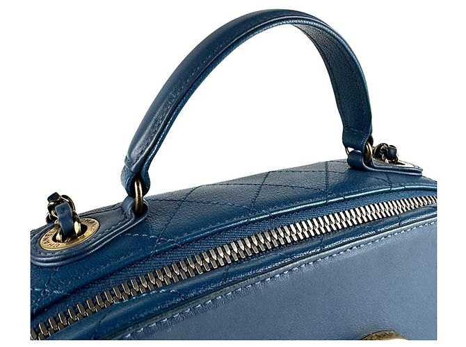 Borsa a tracolla in pelle blu indaco Chanel - vista 10