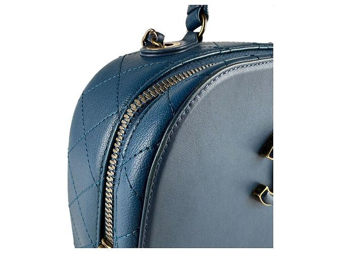 Borsa a tracolla in pelle blu indaco Chanel - vista 6