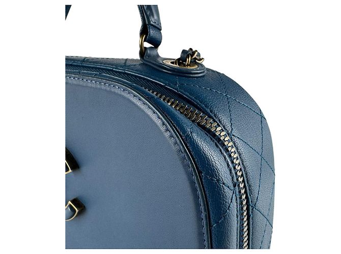 Borsa a tracolla in pelle blu indaco Chanel - vista 7