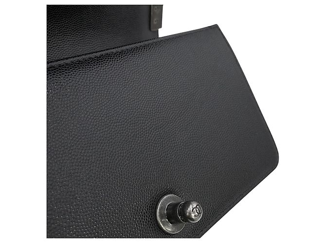 Boy Borsa a tracolla con catena in pelle di vitello martellata nera Chanel Nero - vista 8