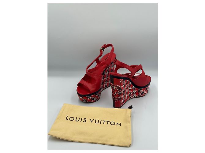 Louis Vuitton Sandali Zeppa in Pelle Rossa e Tweed Taglia 37 Bianco Rosso Blu navy - vista 2