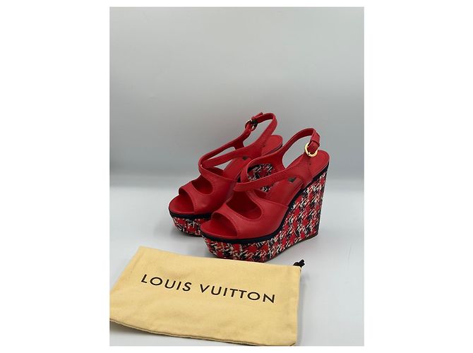 Louis Vuitton Sandali Zeppa in Pelle Rossa e Tweed Taglia 37 Bianco Rosso Blu navy - vista 3