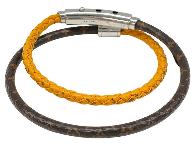 Pulseira Charm Louis Vuitton em amarelo açafrão Dourado - vista 3