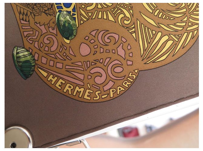 Hermès FULAR VINTAGE HERMES L'ATLANTIDE ANNIE FAIVRE CARRÉ 90 SETA MARRONE - vista 8