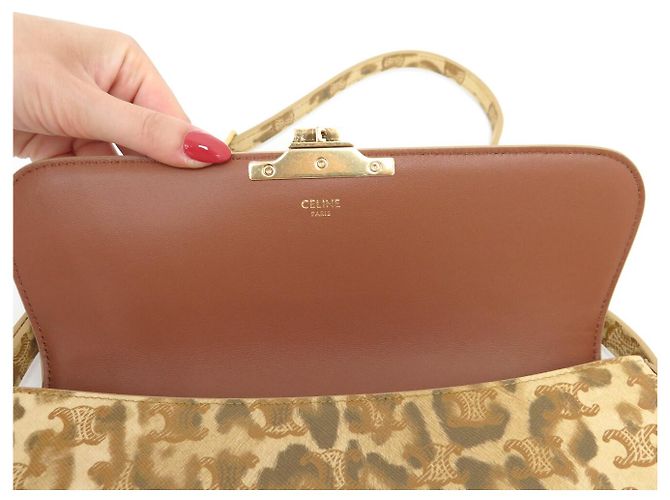 Céline NUOVA BORSA CELINE LOLA MEDIUM IN TELA TRIOMPHE LEOPARD 115532FP3 BAG Cammello - vista 9