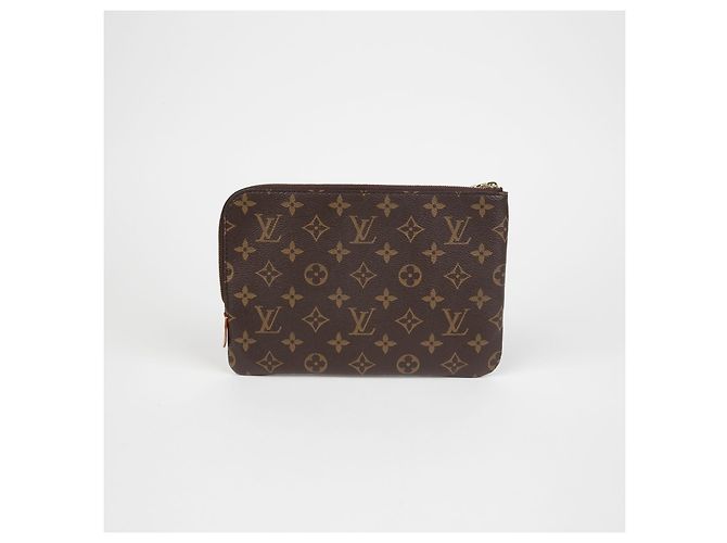 Louis Vuitton Clutch Etyu Boyajou Pm Bianco - vista 4
