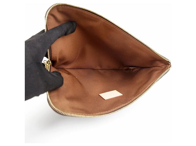 Louis Vuitton Clutch Etyu Boyajou Pm Bianco - vista 8