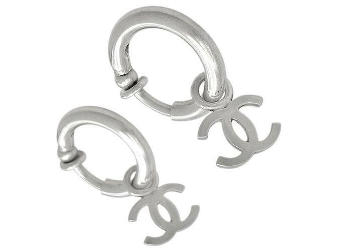 Chanel Coco Logo Creolen-Ohrringe Silberfarben - Ansicht 4