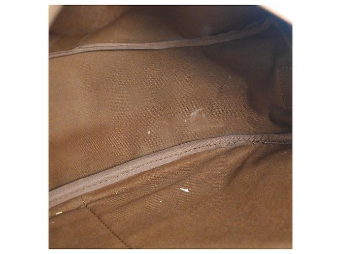 Louis Vuitton Saumur Monogram Canvas 35 Marrone - vista 3