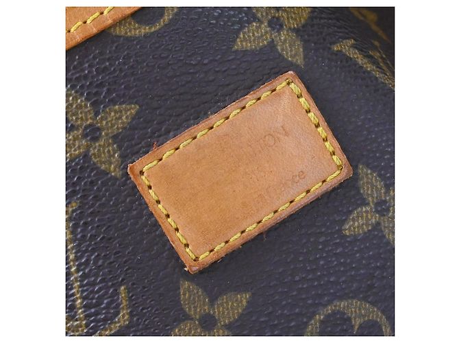 Louis Vuitton Saumur Monogram Canvas 35 Marrone - vista 4