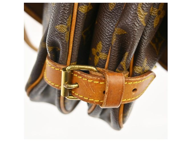 Borsa Louis Vuitton Saumur in Tela Monogram 30 Marrone - vista 3