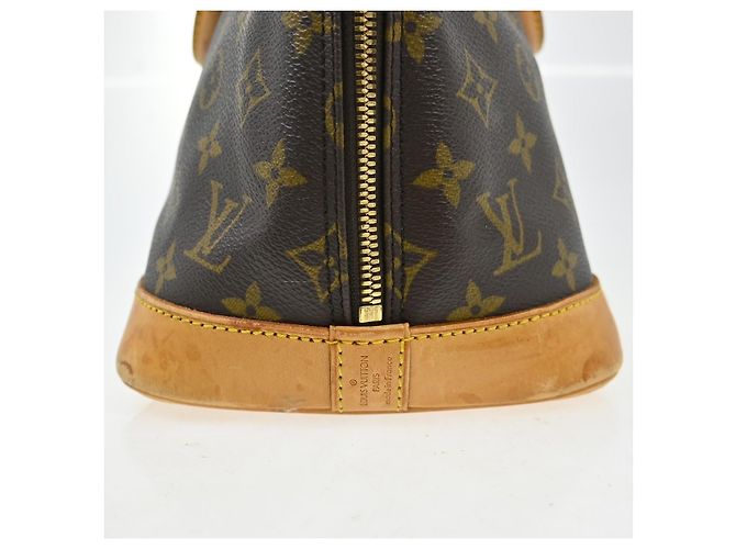 Louis Vuitton Alma Monogram Canvas PM Marrone - vista 3