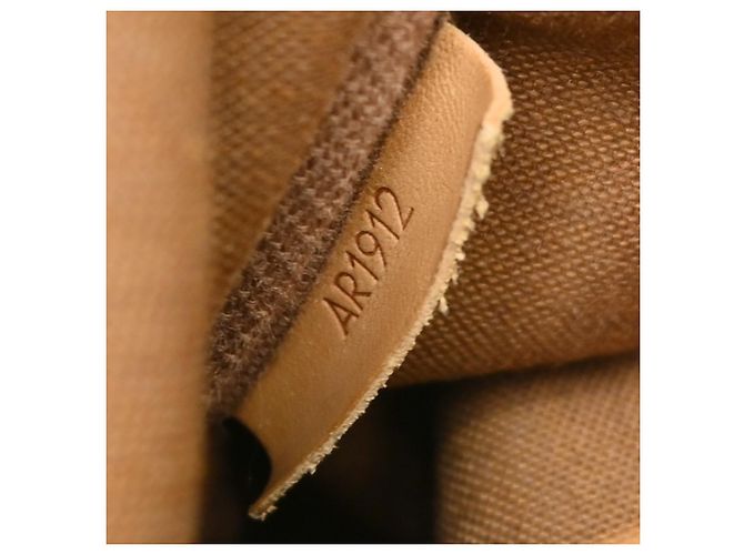 Louis Vuitton Saumur Monogram Canvas 30 Marrone - vista 5