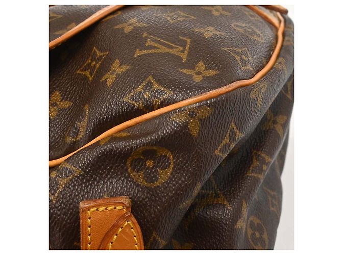 Louis Vuitton Saumur Monogram Canvas 35 Marrone - vista 6