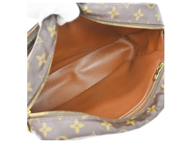 Louis Vuitton Nil Messenger Monogram Canvas 28 Marrone - vista 3